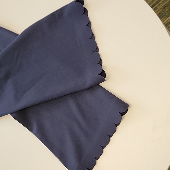 Kate Spade navy scalloped capri - Picture 2 of 3